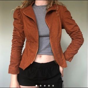 Hot ruched sleeves puffy broad shoulders zip up paneled and collared blazer